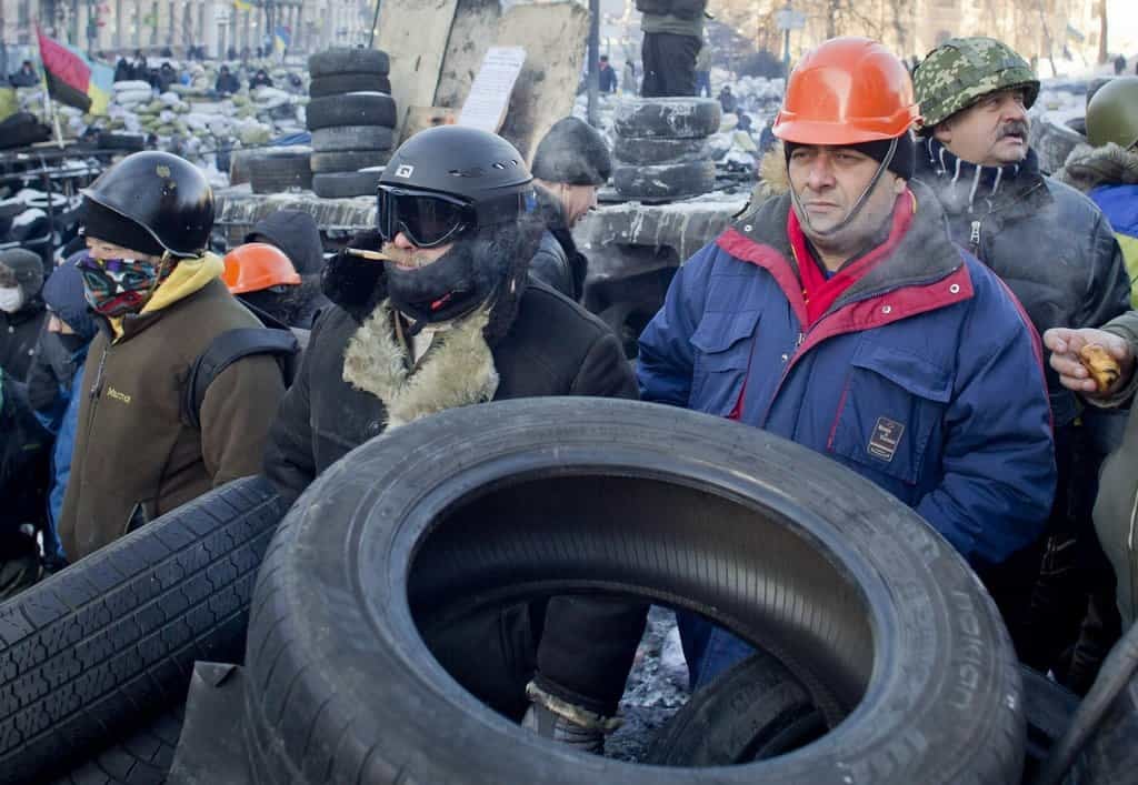 2012-12-ukrajinskc3bd-prezident-viktor-janukovyc48d-podepsal-zc3