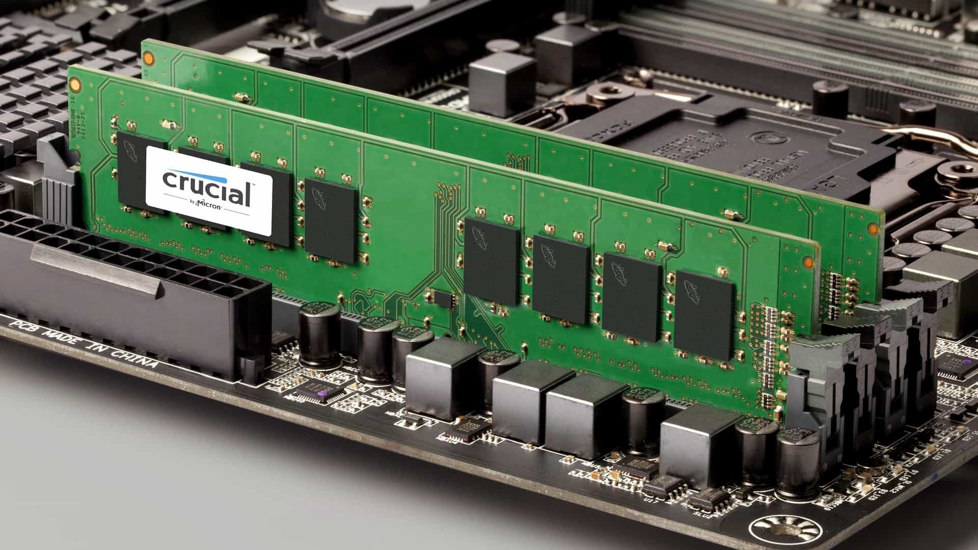 Paměti DDR4 v modulech DIMM