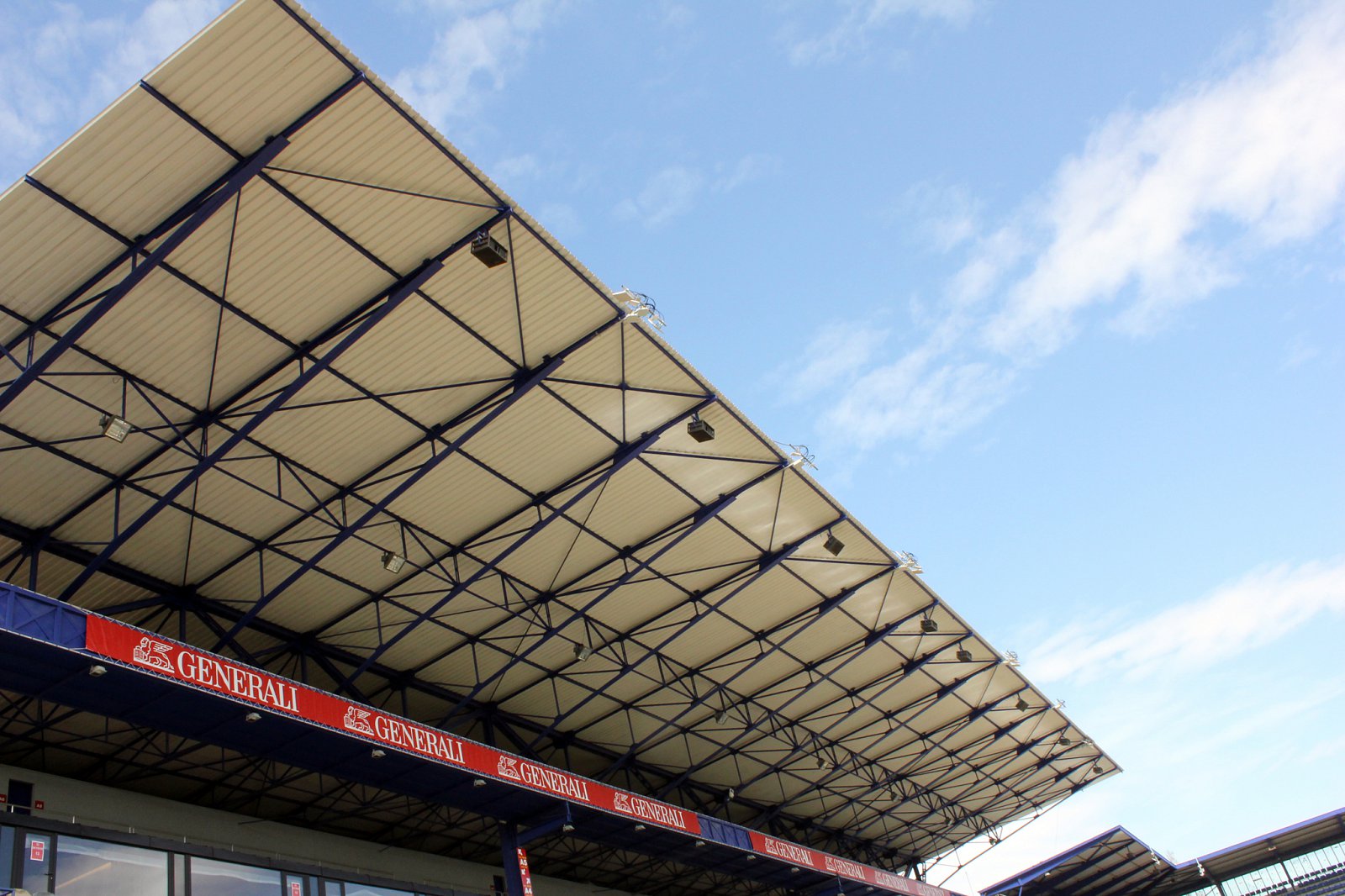 Další AP jsou na střechách.