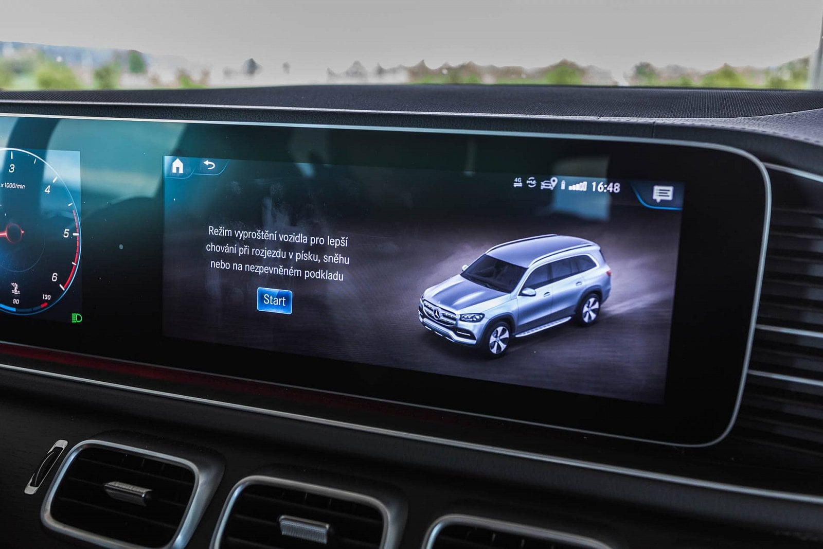 2020-06-mercedes-benz-gls-05.jpg