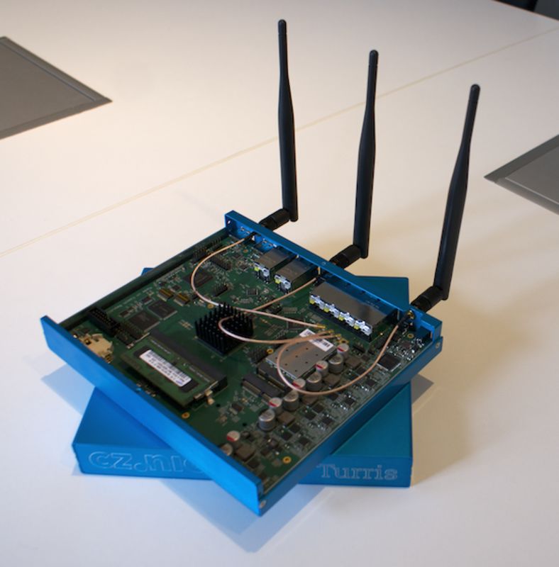 Turris router (prototyp)