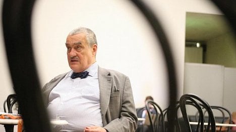 Náhledový obrázek - Pražskou kandidátku TOP 09 opět povede Schwarzenberg. Feri bude poslední