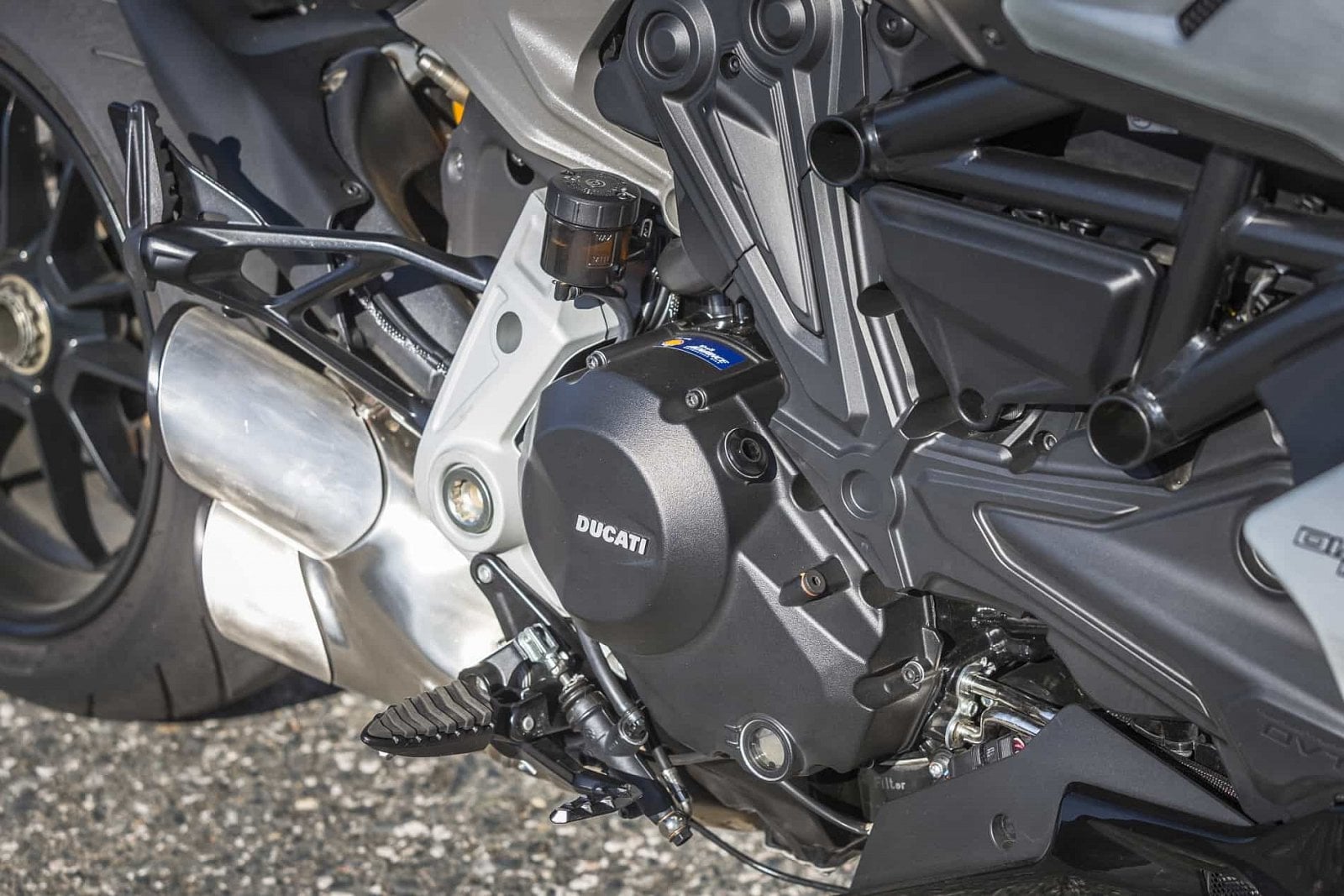 2019-10-aDMB2019_FXDR114vs.Diavel1260S-9087.jpg