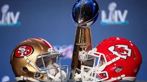 Náhledový obrázek - Amerika se připravuje na Super Bowl. Cena za lístek šplhá až k 1,4 milionu korun