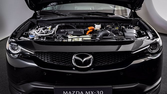 Wankelův motor je zpět na scéně, i když ve zcela jiné podobě. Mazda z něj udělala generátor pro MX-30