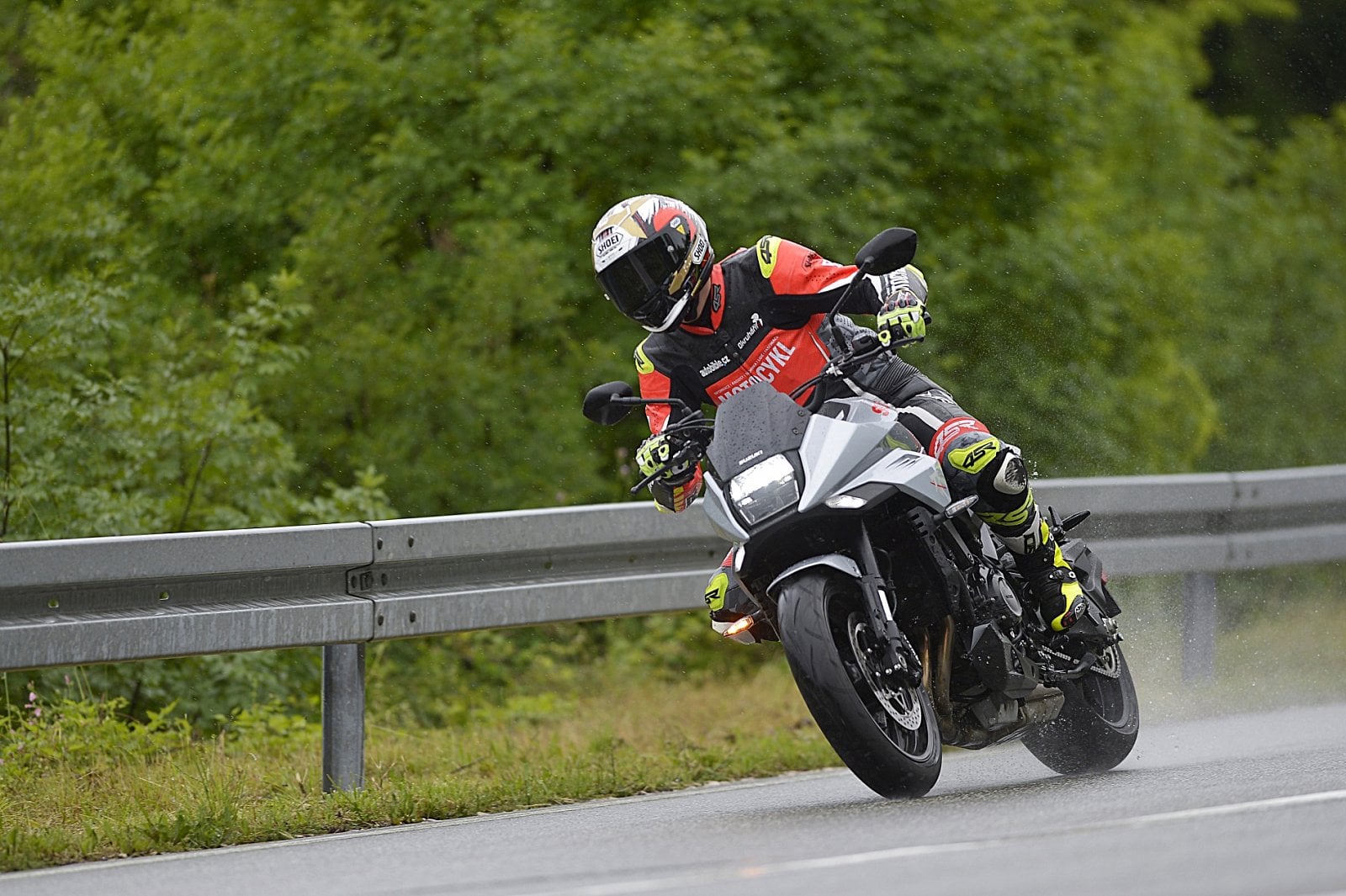 2019-09-suzuki_katana_press_test_2_day_rider1_05.jpg