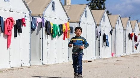 Náhledový obrázek - Hamáček: Sirotky z uprchlických táborů nepřijmeme. Nemá to smysl