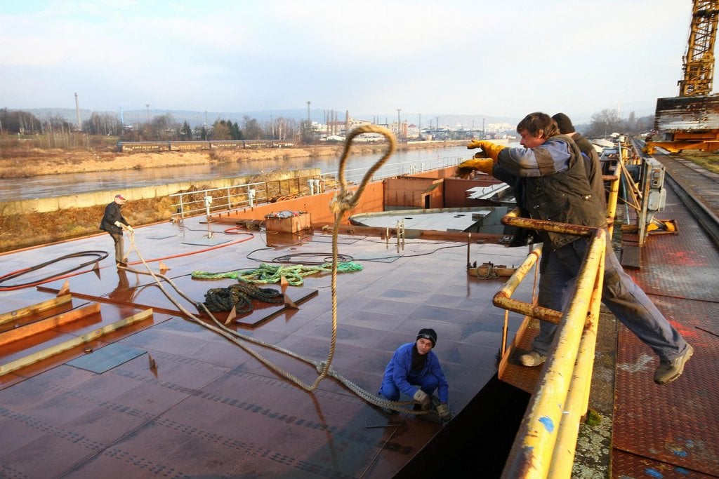 2015-10-v-dc49bc48dc3adnc49b-spouc5a1tc3ad-na-vodu-nejvc49btc5a1