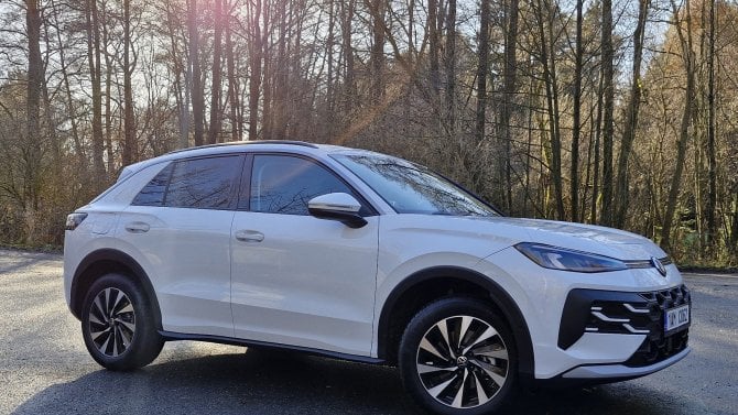 Projeli jsme novou generaci Volkswagenu T-Roc. Jezdí skvěle a základ nestojí moc