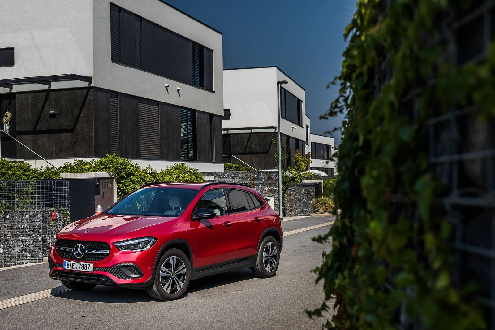 2020-10-mercedes-benz-gla-5.jpg