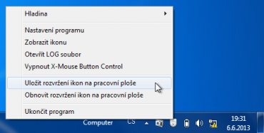 Přes ikonu v oznamovací oblasti můžete například uložit rozvržení ikon na pracovní ploše