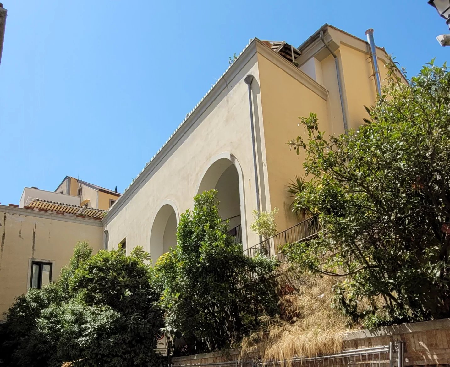 Tady kdysi salernská škola pro lékaře působila, než ji zastínila ta ve francouzském Montpellier