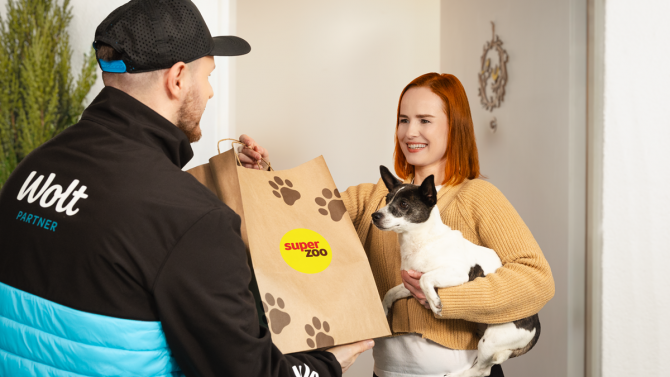 super zoo, kurýr, wolt