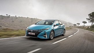 Náhledový obrázek - Toyota Prius Plug-in je skutečným „ekologickým vozem“