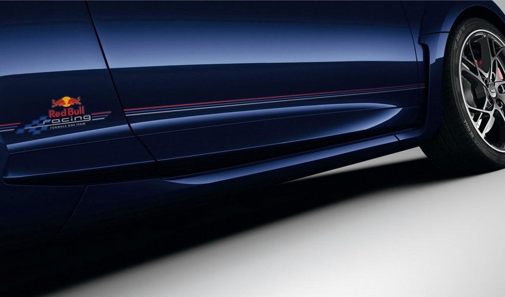 2009-11-renault-mc3a9gane-rs-v-c3bapravc49b-red-bull-racing-3.jp