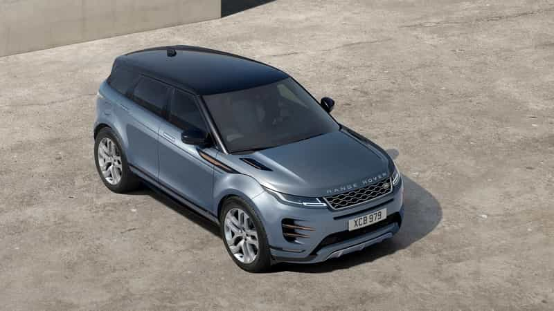 Range Rover Evoque dostal novou platformu, hybrid, „průhlednou kapotu“ a umělou inteligenci