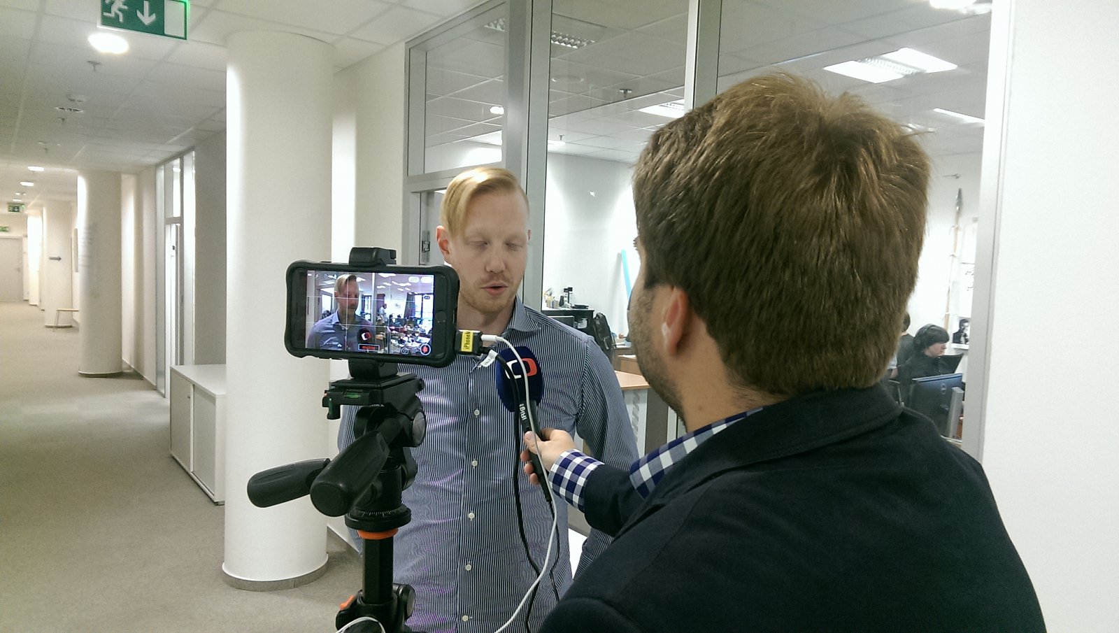 Jak vzniká #mojo reportáž ve Warhorse Studios?