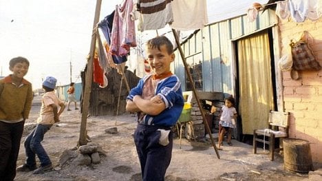 Náhledový obrázek - Děti z chudých zemí vidí budoucnost mnohem nadějněji než mladí Francouzi či Švédové