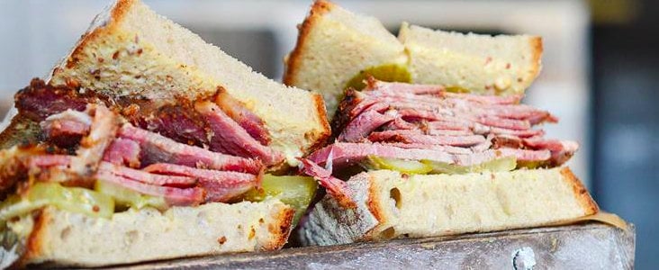 Street food je hitem. A začít s ním zvládnete i bez půjčky.