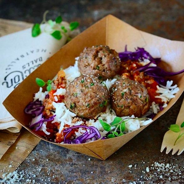 Street food je hitem. A začít s ním zvládnete i bez půjčky.