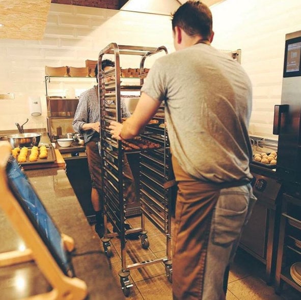 Street food je hitem. A začít s ním zvládnete i bez půjčky.