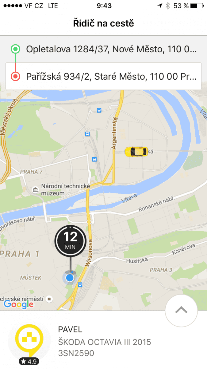 Taxify. Cena je naoko luxusní, ale je dotovaná. Taxametry přitom neumí zpoplatnit dobu jízdy.