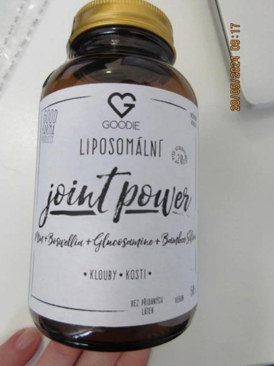 Tento doplněk stravy obsahoval méně glukosaminu, než bylo uvedeno na obalu. Spotřebiteli tak poskytoval zavádějící informace o složení.
