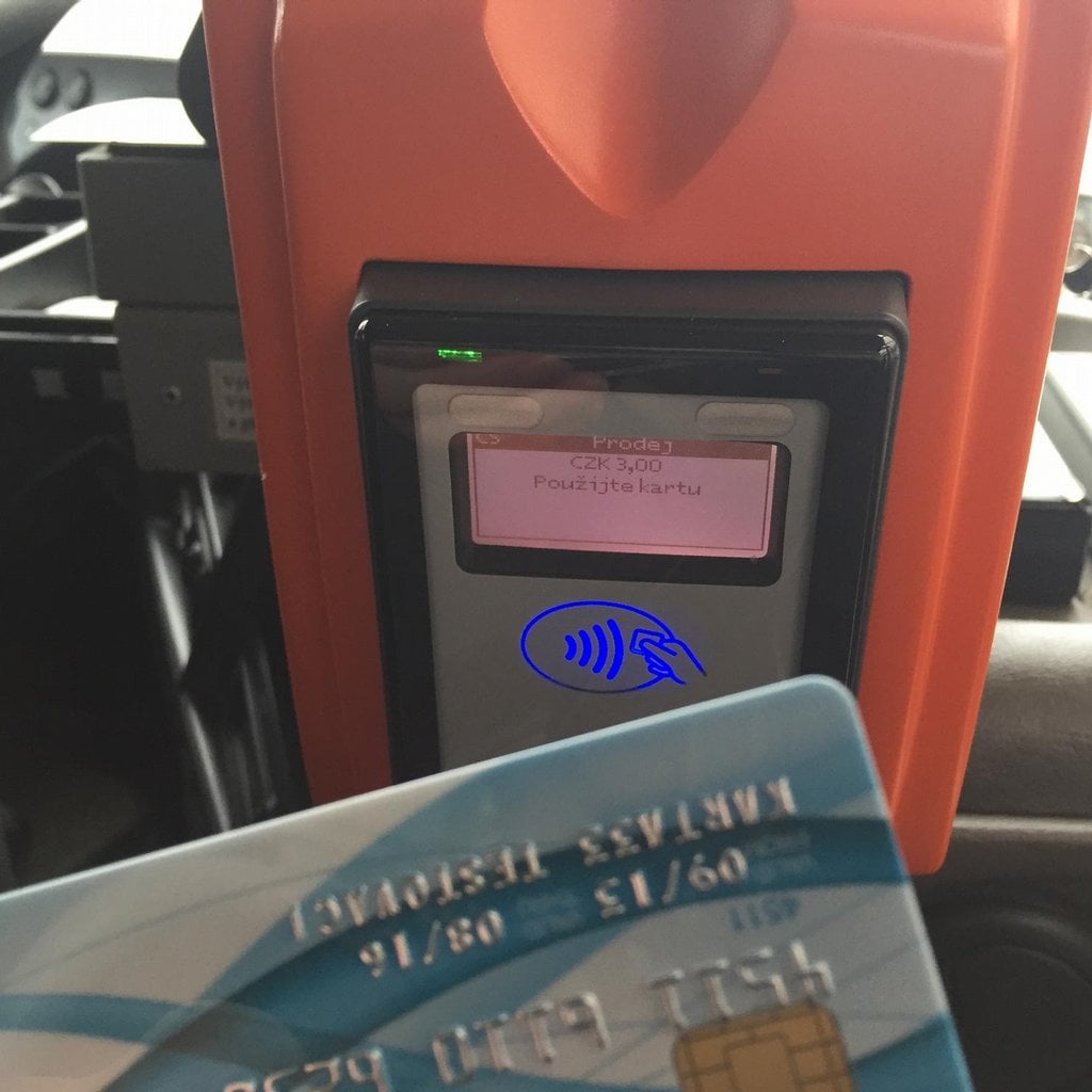 2017-10-bezkontaktnc3ad-platby-v-mezimc49bstskc3a9-dopravc49b-5.