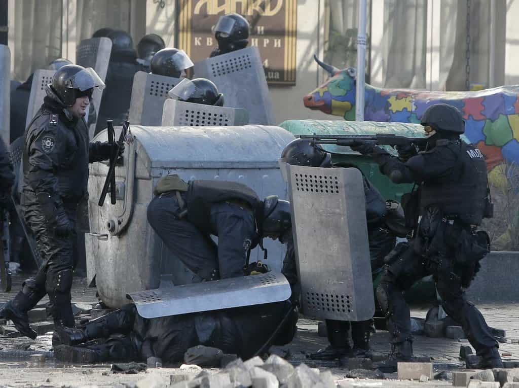 2014-01-nepokoje-v-kyjevc49b-trvajc3ad-tc3a9mc49bc599-tc599i-mc4