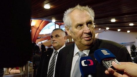 Náhledový obrázek - Místo sankcí dialog, navrhuje Zeman. Anexi Krymu považuje za hotovou věc