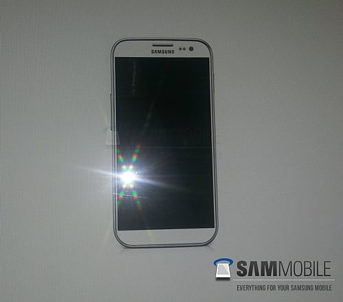 Render, který je považován za Samsung Galaxy S IV