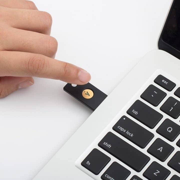 2019-12-yubikey-5-nfc-3.jpg