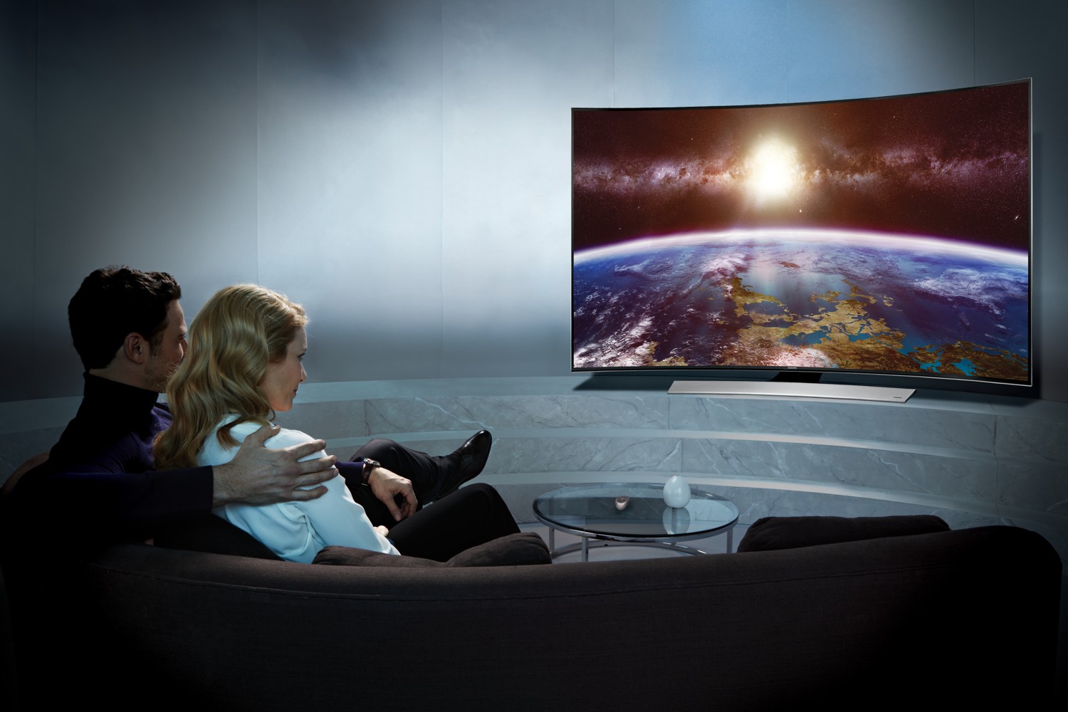 Prohnuté Ultra HD televizory Samsung pro rok 2014