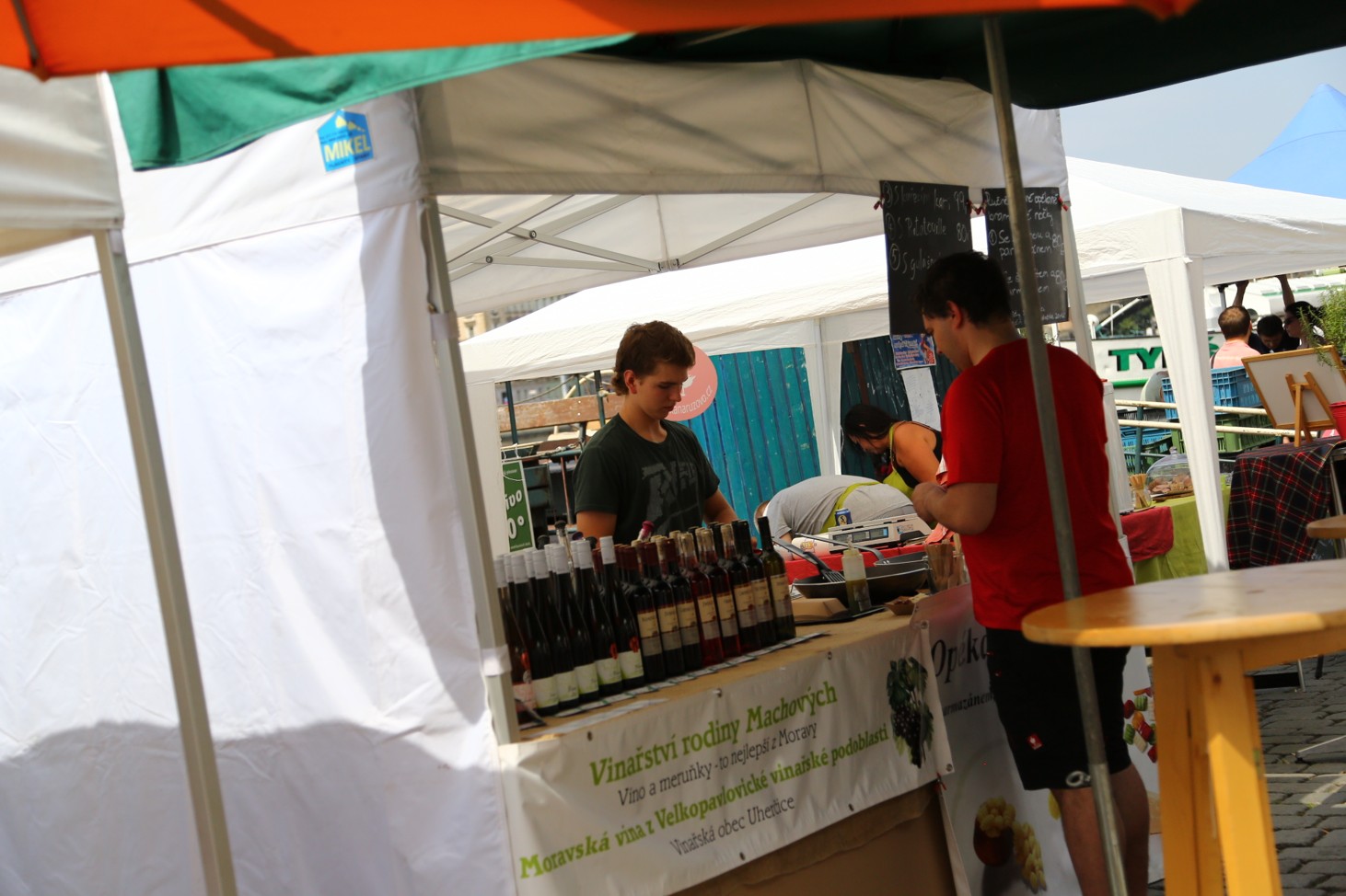 Farmářské tržiště Náplavka