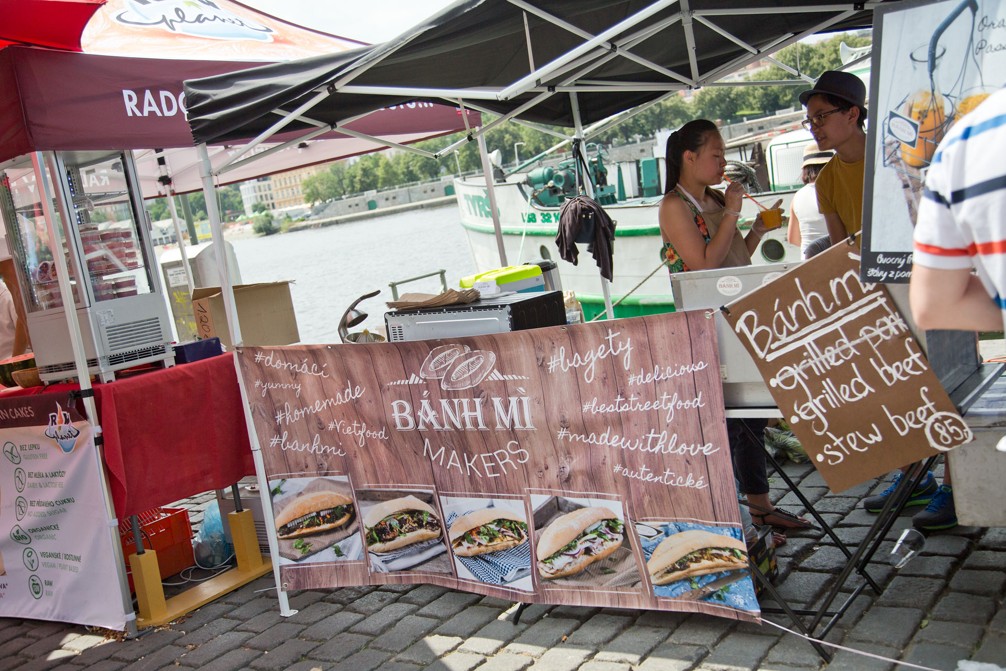 Farmářské tržiště Náplavka