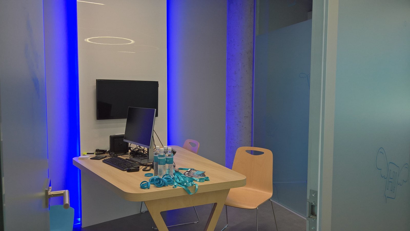 Ostravská pobočka Hello bank! v prostorách administrativního centra Nová Karolina Park.