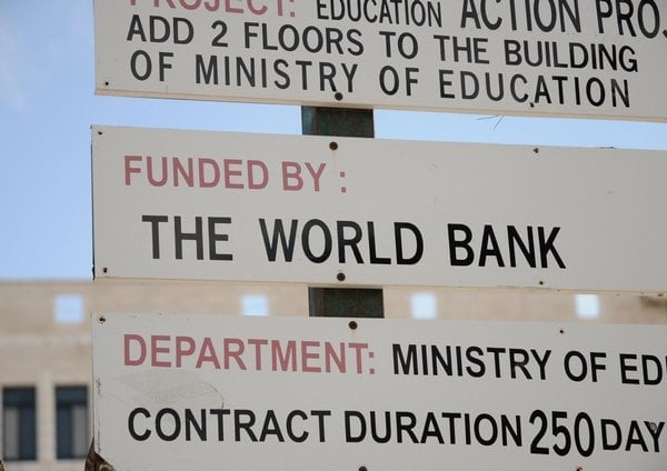 2018-08-ramallc3a1h-symbol-ekonomickc3a9-politiky-fajc3a1dismu-1