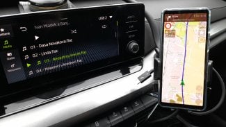 Sailfish OS v autě