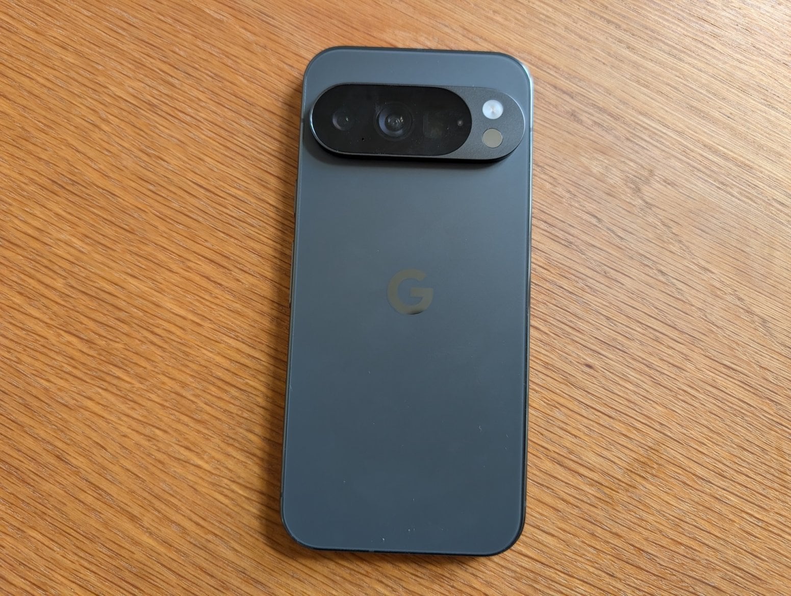 Chytrý telefon Google Pixel 10 Pro