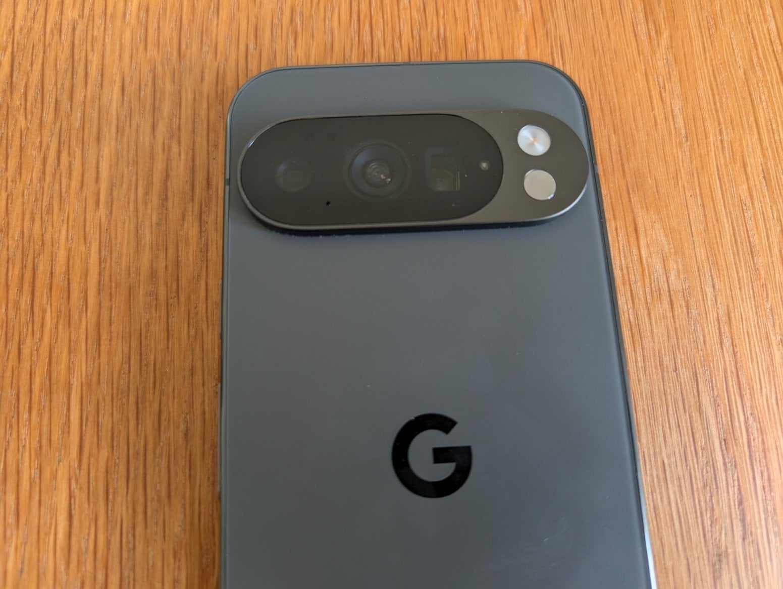 Chytrý telefon Google Pixel 10 Pro