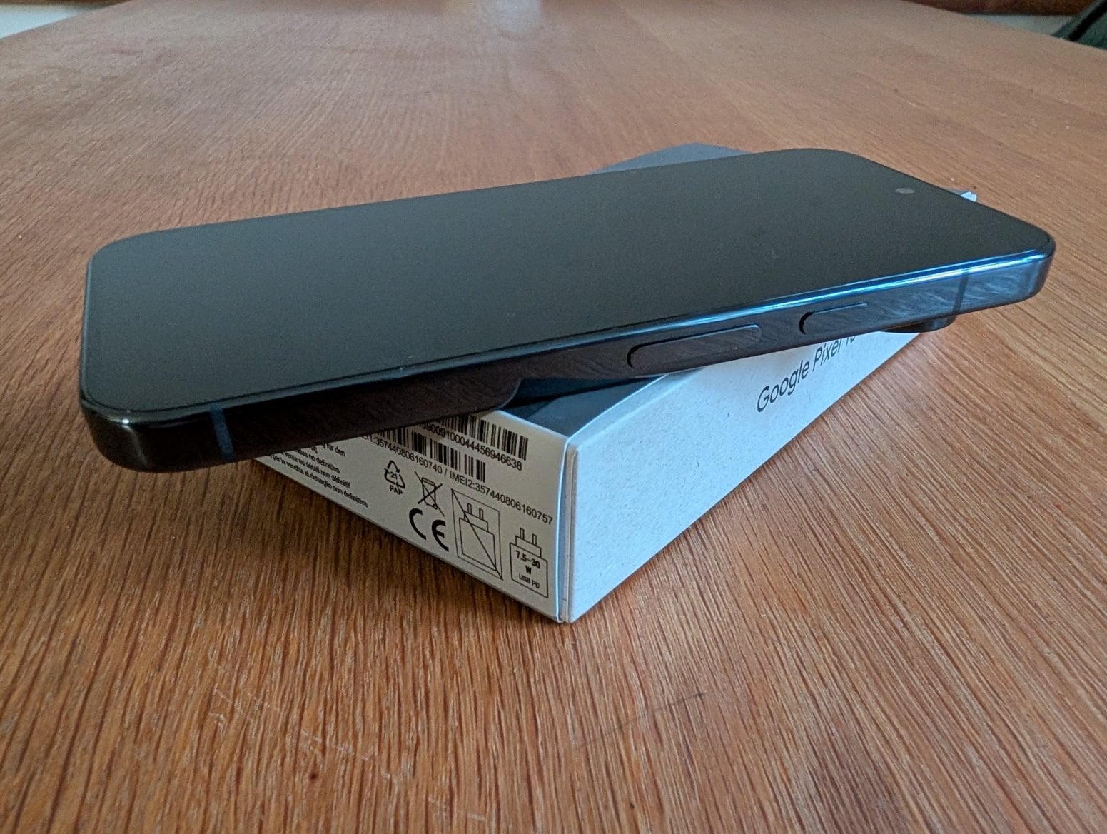 Chytrý telefon Google Pixel 10 Pro