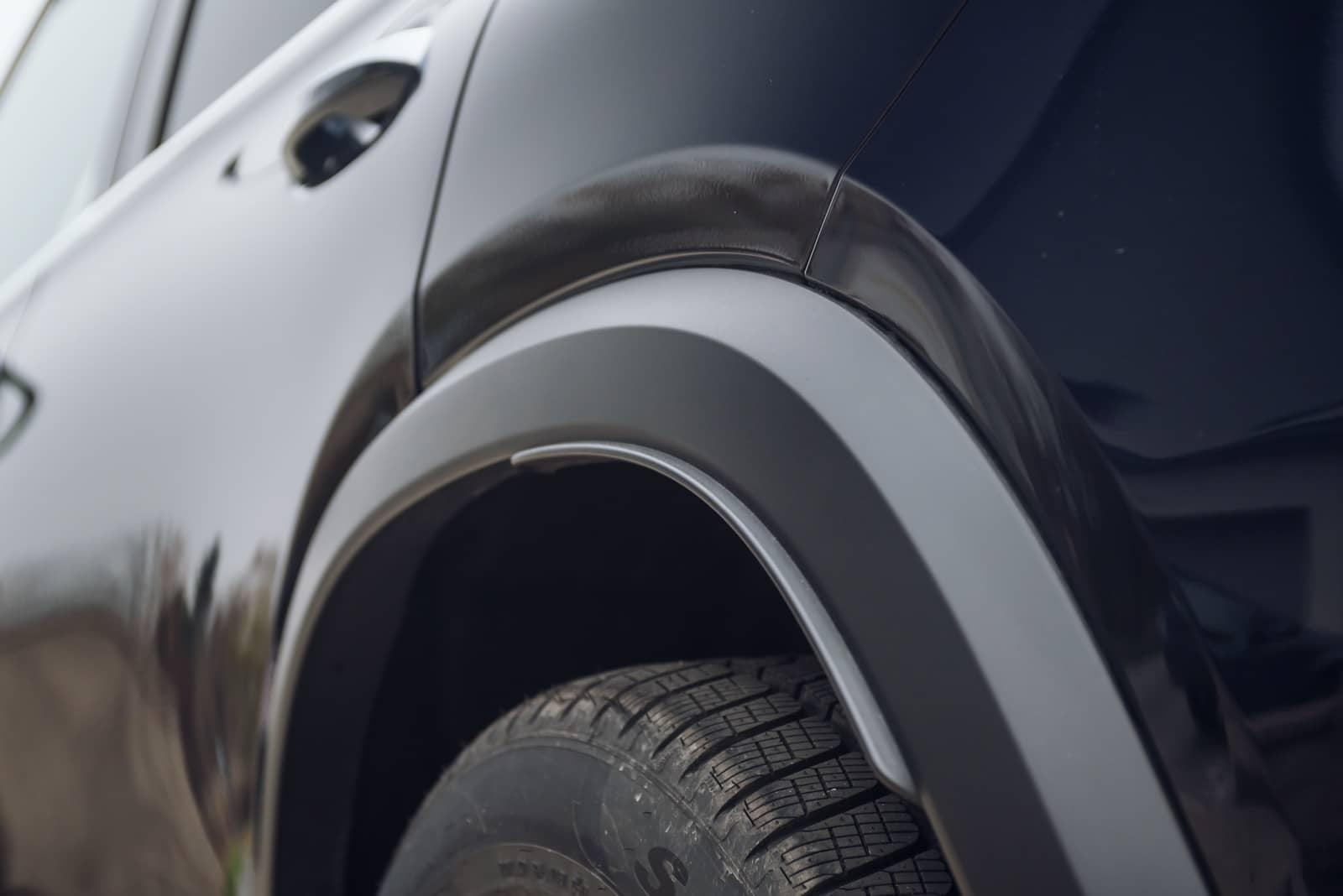 2019-12-Mercedes-Benz-GLE-400-d-00045.jpg