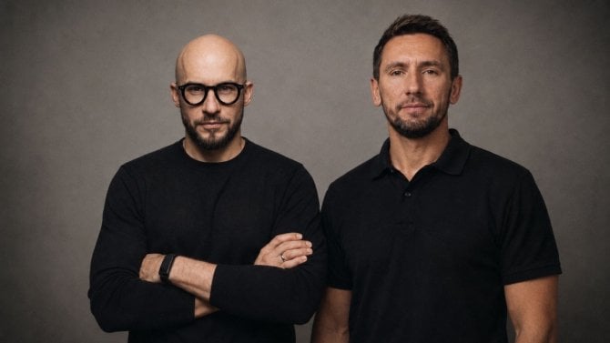Anton Titov, Roman Shprenger, Pluxo