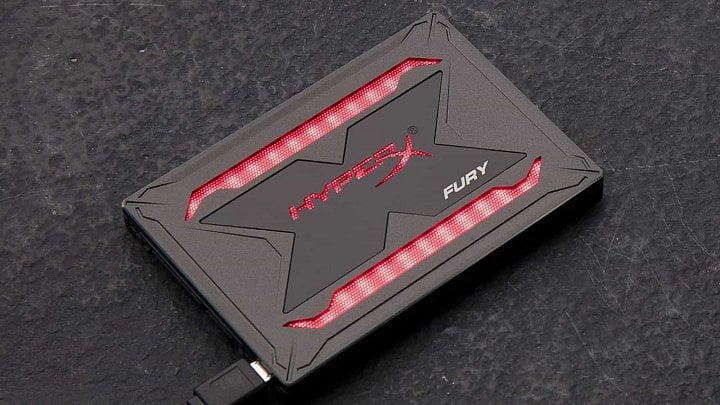 kingston-hyperx-rgb-ssd-rgb-led-disk-1600