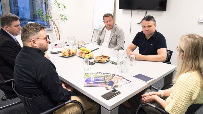 kulatý stůl channeltrends o networkingovém trhu