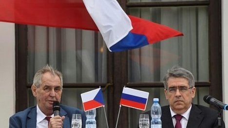 Náhledový obrázek - Zeman vystoupil na ruské ambasádě. Varoval před terorismem