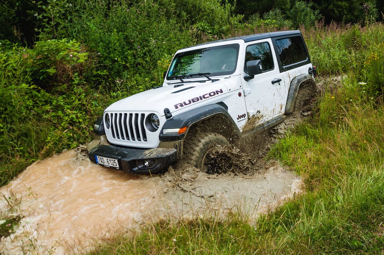 2019-08-jeep-wrangler-rubicon-32-of-67.jpg
