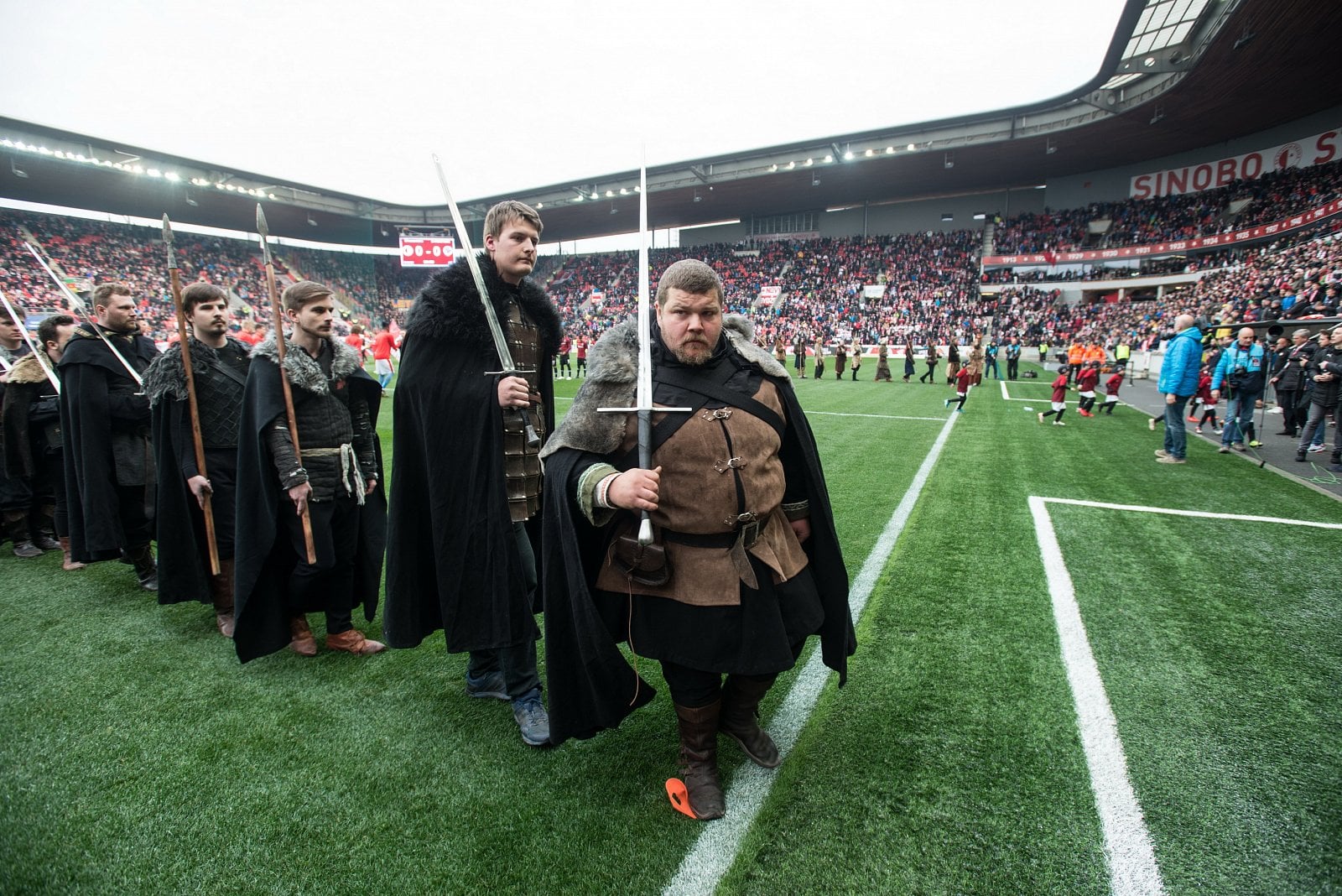 Hra o trůny při derby pražských S