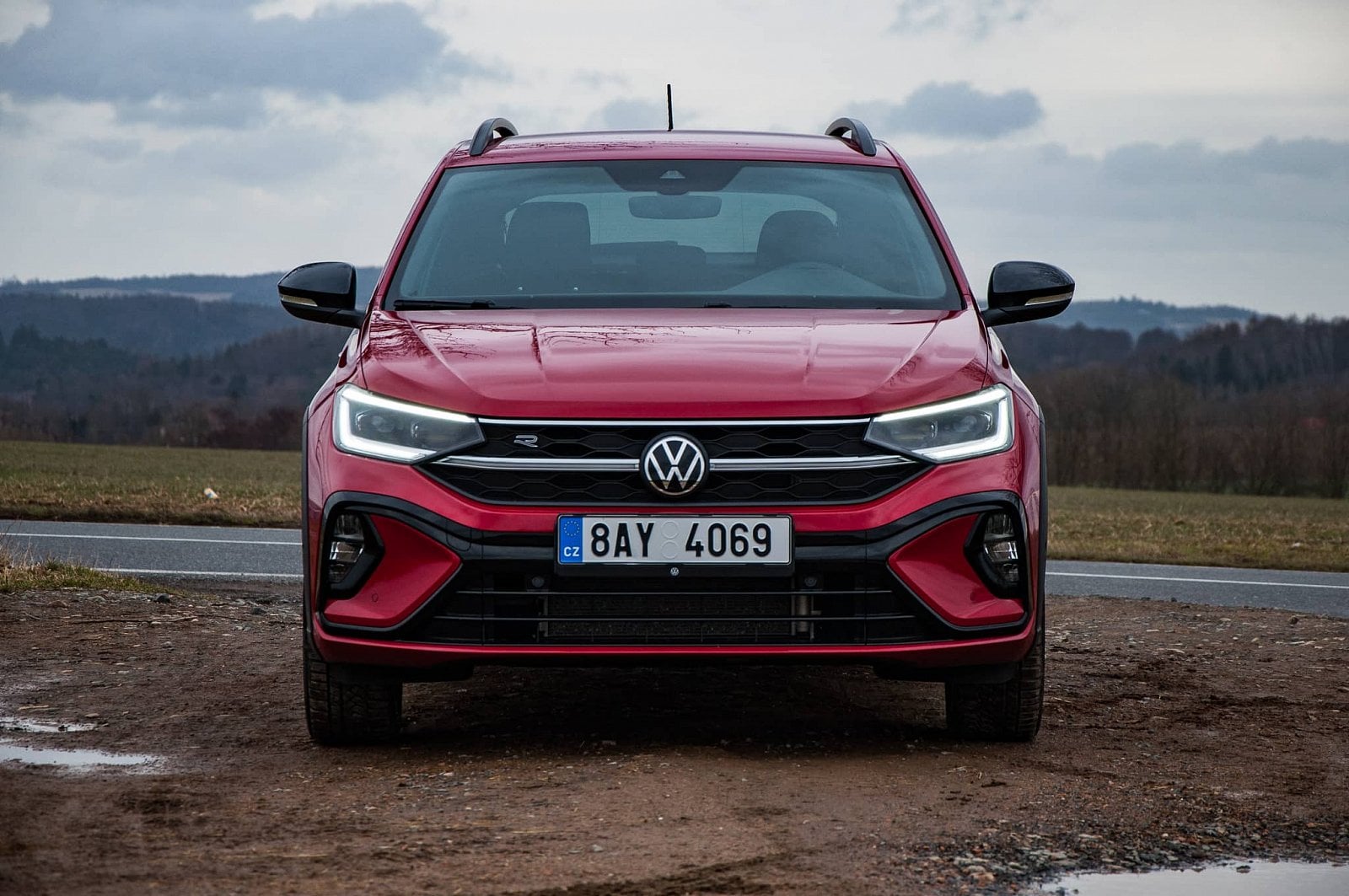 2022-02-volkswagen-taigo-25.jpg