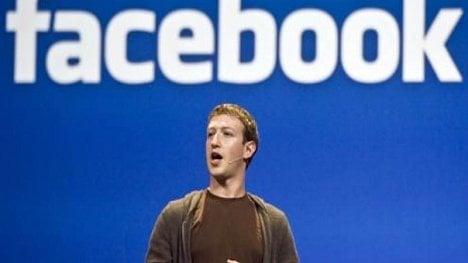 Náhledový obrázek - Zákaz Facebooku v práci může firmě ublížit